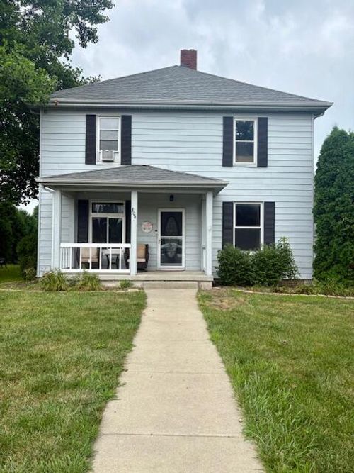 806 N 4th St, Kentland, IN, 47951-1020 | Card Image