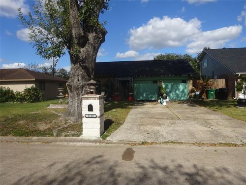 5130 Wickview Ln, Houston, TX, 77053-3338 | Card Image