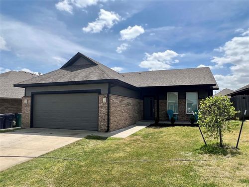 9420 Nw 93rd Ter, Yukon, OK, 73099-5263 | Card Image