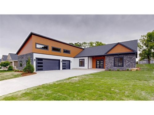 3174 Yellow Rose Ln Sw, Rochester, MN, 55902-3002 | Card Image