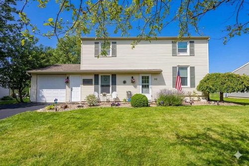 96 Drexhall Ln, Greece, NY, 14612-3106 | Card Image