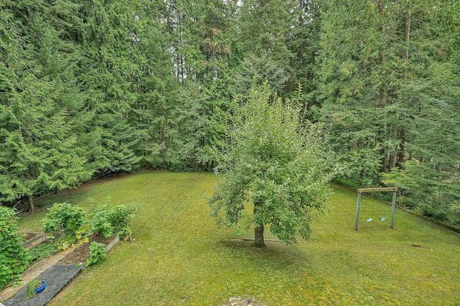27780 Sayers Crescent, House other with 3 bedrooms, 2 bathrooms and 6 parking in Maple Ridge BC | Image 34