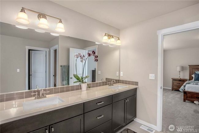 Home is being rented unfurnished. | Image 8