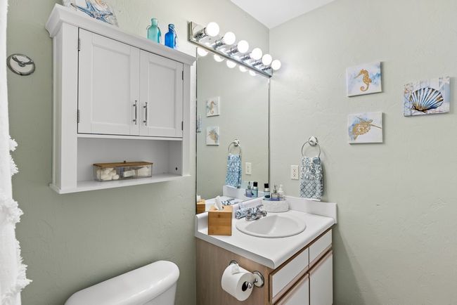 10-F - 11 Old Mill Dr, Condo with 2 bedrooms, 2 bathrooms and null parking in Cedar Key FL | Image 19