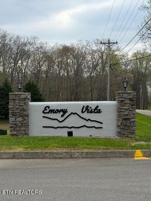 3990 Mountain Vista Rd, Knoxville, TN, 37931-1536 | Card Image