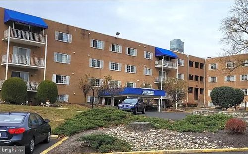 apt-303-300 Byberry Rd, PHILADELPHIA, PA, 19116-1945 | Card Image