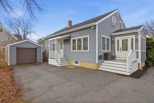 3 Rosedale Ave, Manchester, MA, 01944-1134 | Card Image