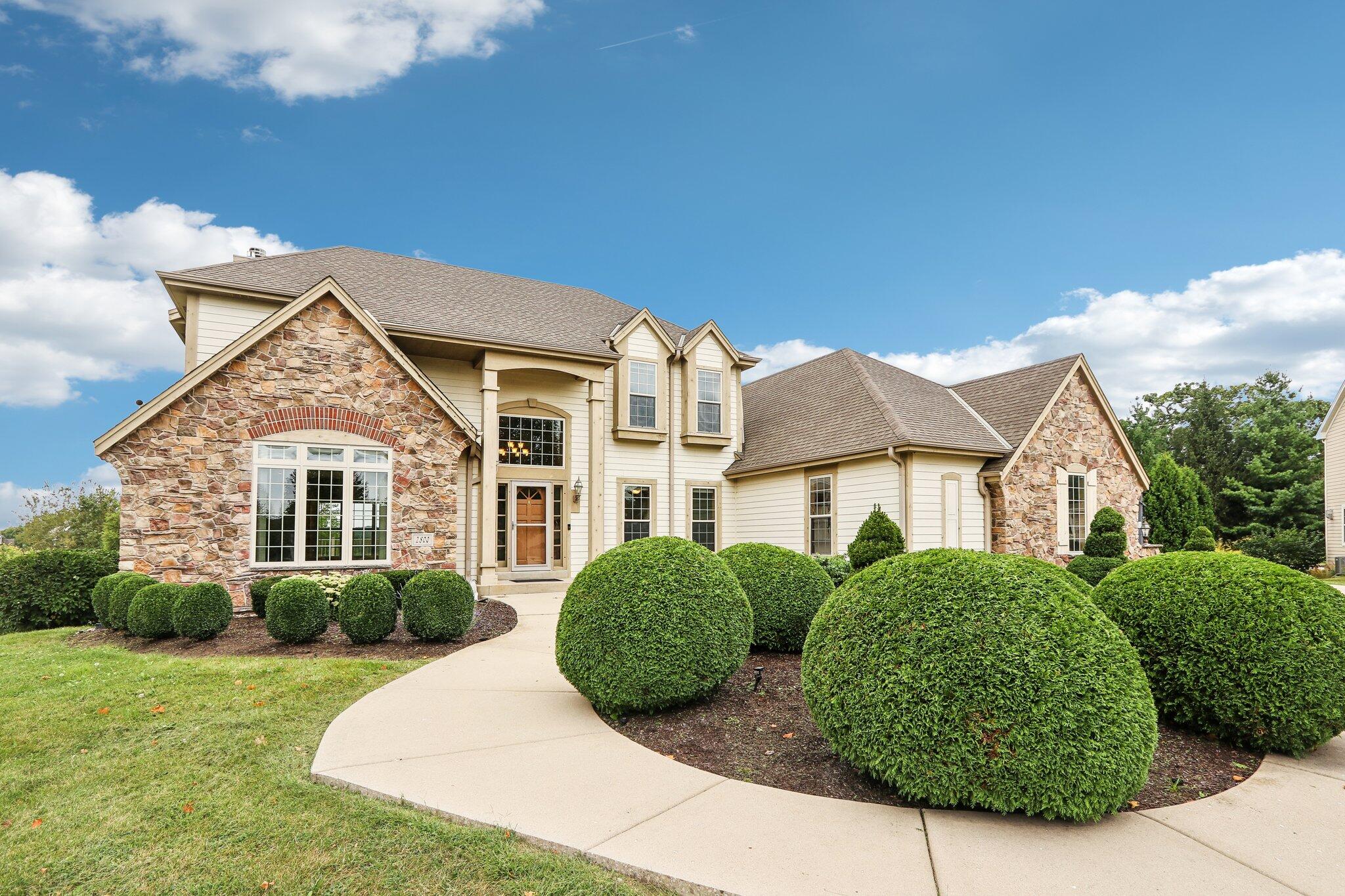 Mohican Cir, Waukesha, WI 53189