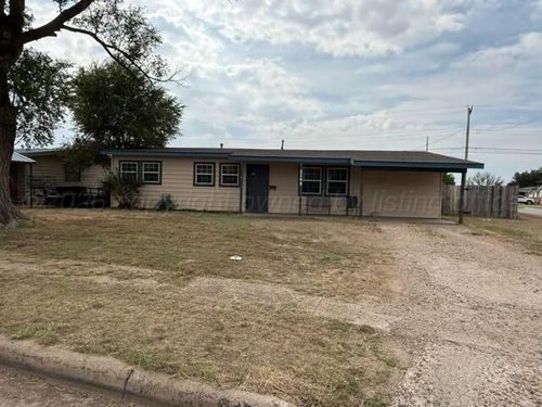 1145 Seneca Ln, Pampa, TX, 79065-2627 | Card Image