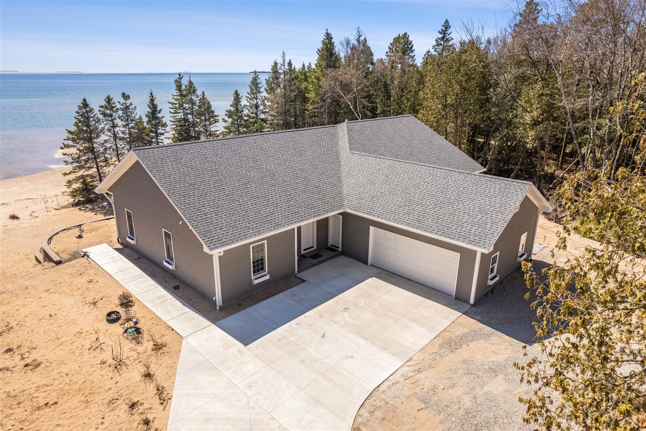 Mirons 16.8 Ln, Rapid River, MI 49878