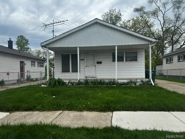 Residential Lease in Lincoln Park 2