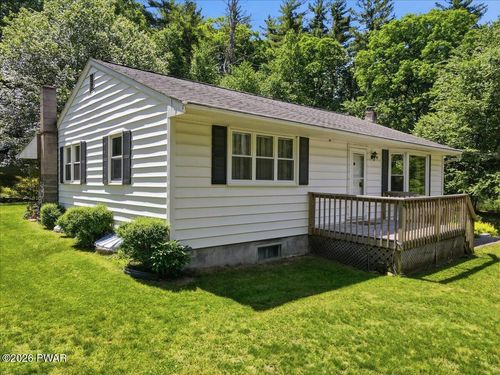 1044 Bartonsville Woods Rd, Stroudsburg, PA, 18360-6619 | Card Image