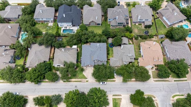 2705 Quiet Moon Trl, House other with 5 bedrooms, 4 bathrooms and 5 parking in Cedar Park TX | Image 11