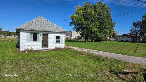 14 Elm Grove Ave, Richmond Hill, ON, L4E2T2 | Card Image