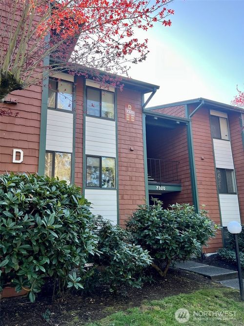 d203-7320 N Skyview Pl, Tacoma, WA, 98406-1354 | Card Image