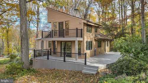 10 Woods Rd, ELVERSON, PA, 19520-9146 | Card Image