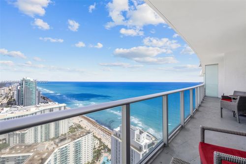 3706-4111 S Ocean Dr, Hollywood, FL, 33019-3055 | Card Image