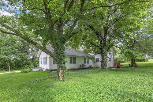 25810 H Hwy, Excelsior Springs, MO, 64024-8309 | Card Image