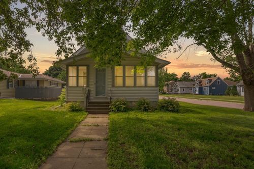 517 8th St Sw, Faribault, MN, 55021-5919 | Card Image