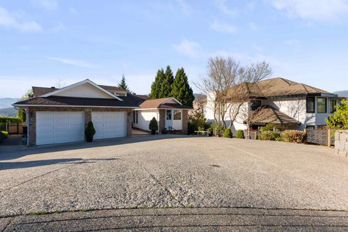 3173 Leeward Crt, Coquitlam, BC, V3C5A9 | Card Image