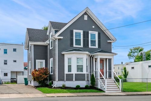 8 Chestnut St, Lynn, MA, 01902-3004 | Card Image