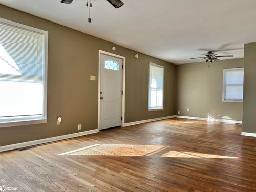 1551 200th St, Batavia, IA, 52533-7642 | Card Image