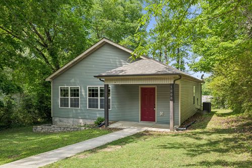 1008 Swift Dr, Clarksville, TN, 37040-4238 | Card Image