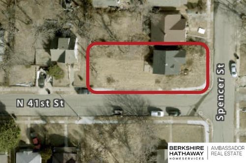 4076 Spencer St, Omaha, NE, 68111-3069 | Card Image