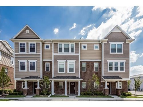 3070 Kilmer Dr, Troy, MI, 48083-5022 | Card Image