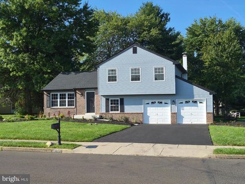 1437 Scarlet Oak Rd, YARDLEY, PA, 19067-5783 | Card Image