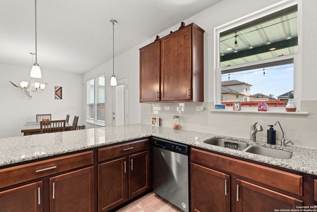 6583 Runaway Row, House other with 4 bedrooms, 3 bathrooms and null parking in Converse TX | Image 10