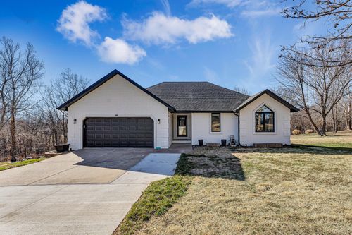 1963 S Oakview Ln, Nixa, MO, 65714-7900 | Card Image