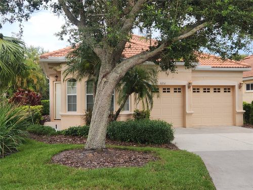6251 Wingspan Way, BRADENTON, FL, 34203-7121 | Card Image