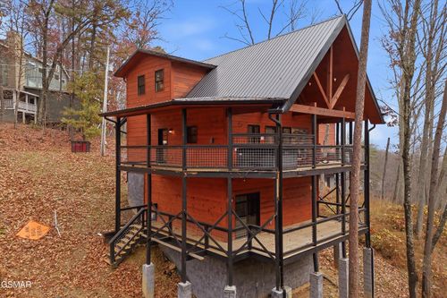 1104 Laddie Buck Ln, Gatlinburg, TN, 37738 | Card Image