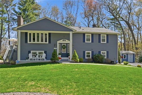 75 Oak Dell Cir, East Greenwich, RI, 02818-1903 | Card Image