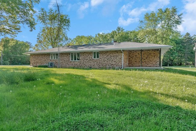 5815 E South Prairie Dr, House other with 3 bedrooms, 3 bathrooms and 2 parking in Morris IL | Image 29