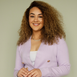 Dacia Alexander