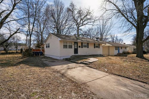 10828 Glen Garry Rd, Saint Louis, MO, 63137-4547 | Card Image