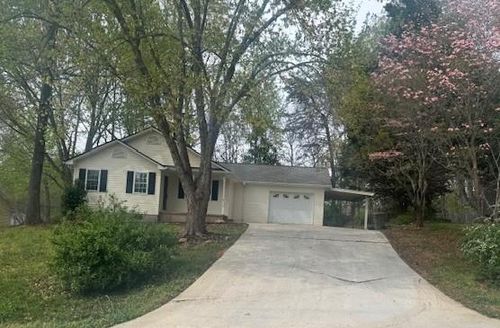 539 Faulkner St, Cleveland, GA, 30528-1090 | Card Image