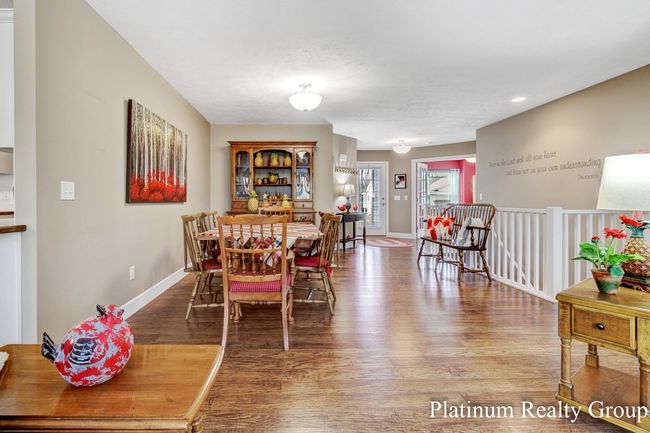 Living Area | Image 8
