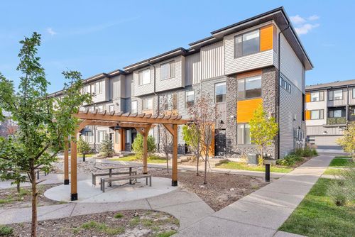 316 Corner Glen Cir Ne, Calgary, AB, T3N2E1 | Card Image
