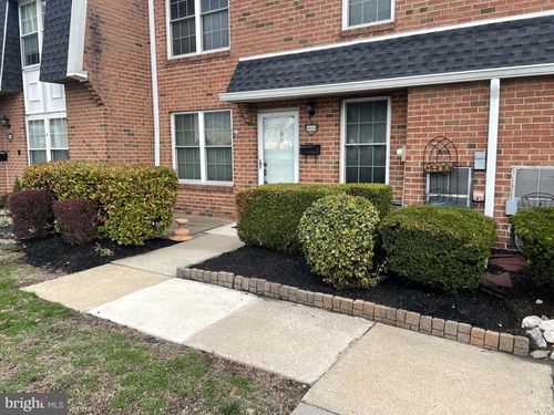 2012 Harbour Dr, PALMYRA, NJ, 08065-1102 | Card Image