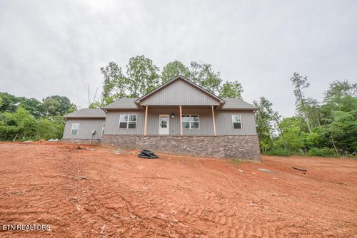 844 Pinebrooke Dr, Maryville, TN, 37801-1020 | Card Image