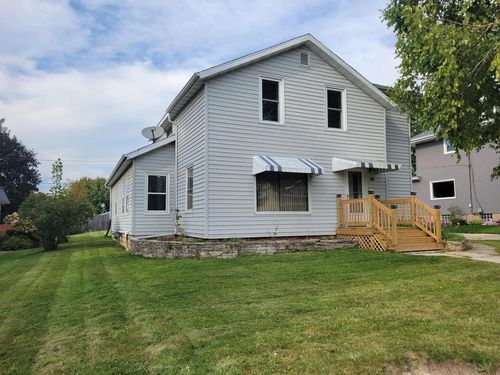 812 E Walnut Street, Horicon, WI, 53032 | Card Image