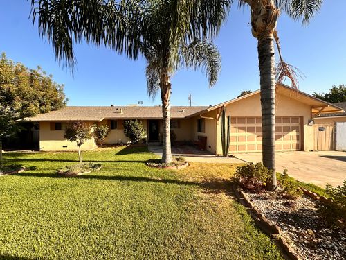 454 W Green Acres Drive, Porterville, CA, 93257 | Card Image