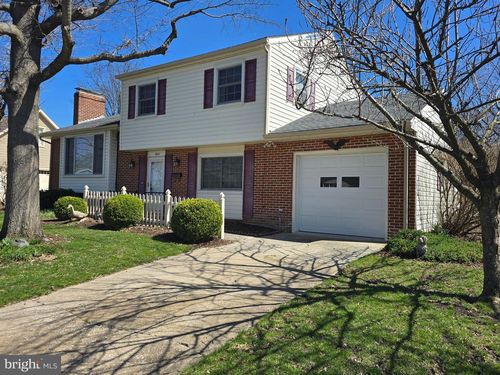 802 Sunset Ave, GETTYSBURG, PA, 17325-2934 | Card Image