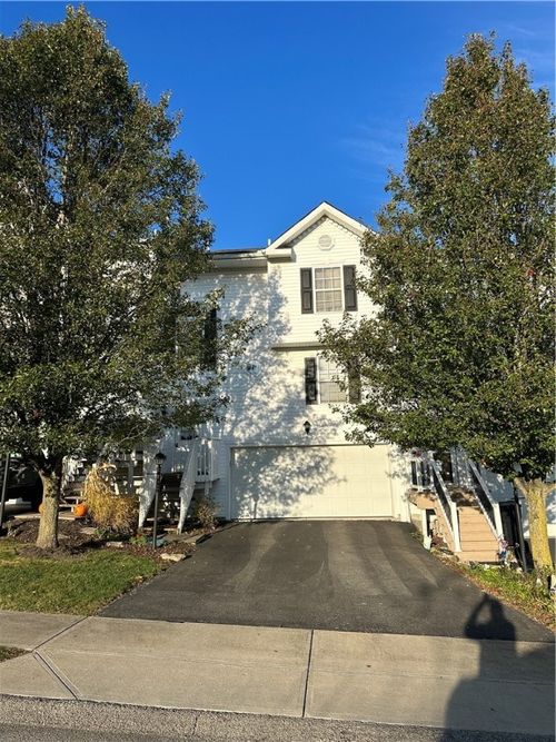 28 Cinque Terra Pl, Finleyville, PA, 15332-4025 | Card Image