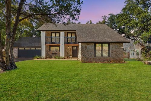 8908 Bubbling Springs Trl, Austin, TX, 78729-4563 | Card Image