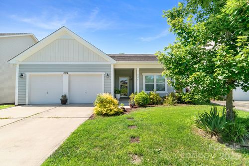 3296 Saddlebrook Dr, Midland, NC, 28107-7823 | Card Image