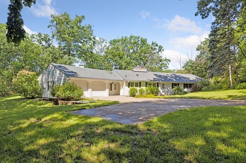 33 Eagle Ridge Rd, North Oaks, MN, 55127-2109 | Card Image